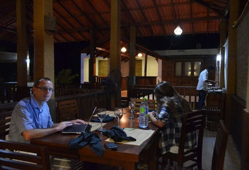 Отель Vallee 69 Eco Villa Tissa,yala