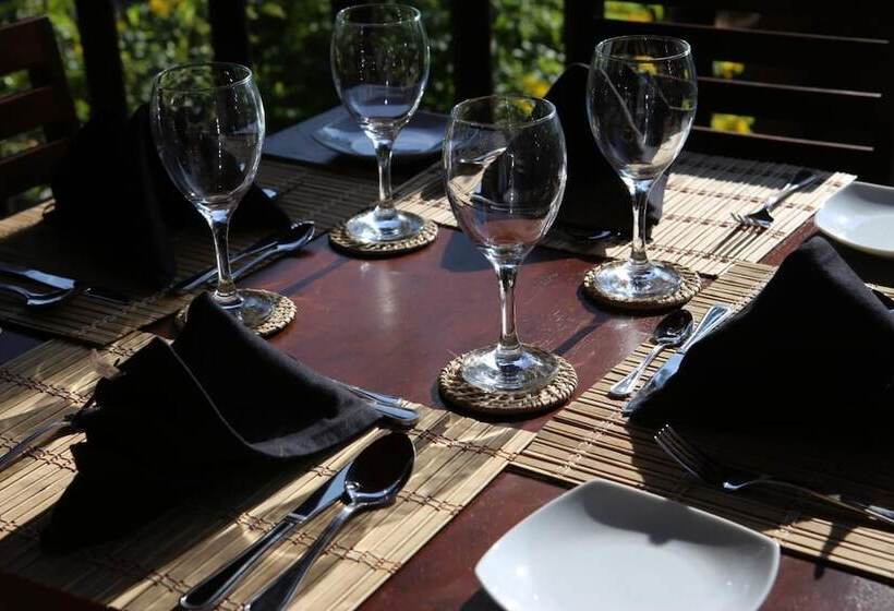 Отель Vallee 69 Eco Villa Tissa,yala