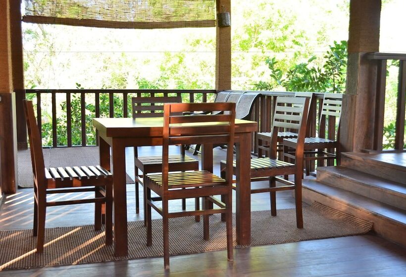 Отель Vallee 69 Eco Villa Tissa,yala