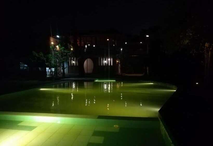 Отель Vallee 69 Eco Villa Tissa,yala