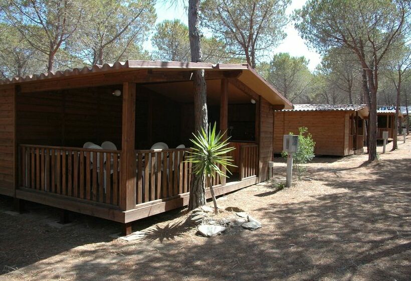 فندق Villaggio Camping Calapineta
