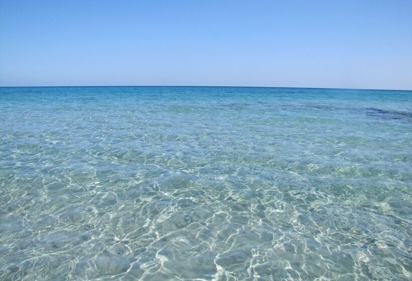 فندق Villaggio Camping Calapineta