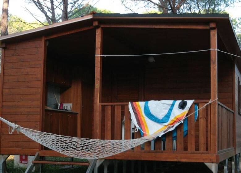 בית מלון כפרי Villaggio Camping Calapineta