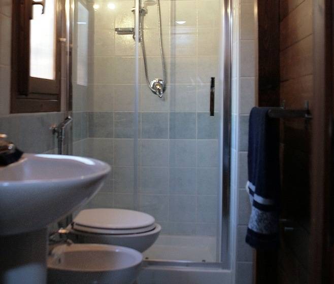 فندق Villaggio Camping Calapineta