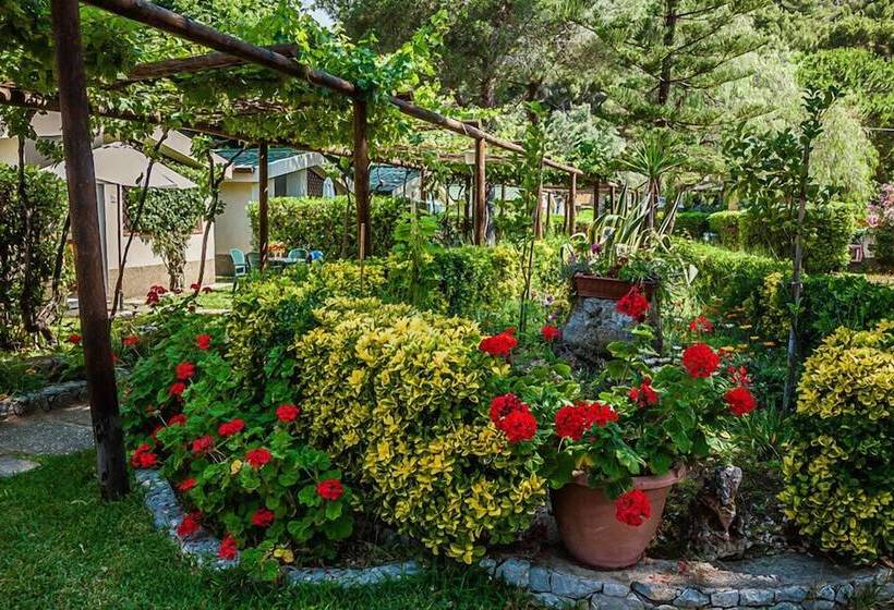 هتل Villaggio Residence Torre Saracena   Campsite