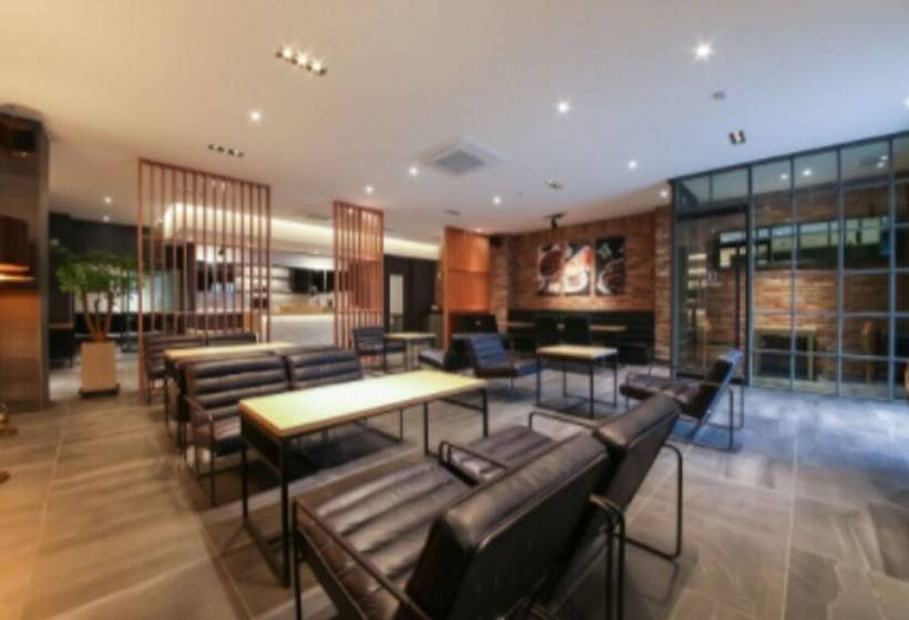 בית מלון כפרי West In