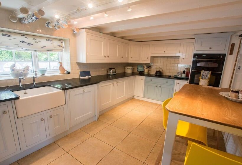 Mill Farm Croyde 4 Bedrooms Sleeps 9 Dog Friendly & Sauna