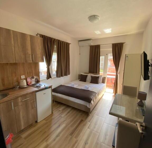 پانسیون Apartments Nikičić