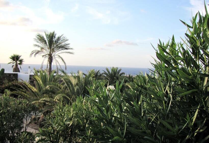 بنسيون I Dammusini Di Pantelleria