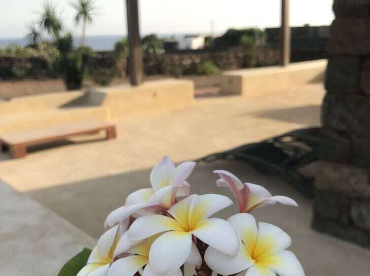 بنسيون I Dammusini Di Pantelleria