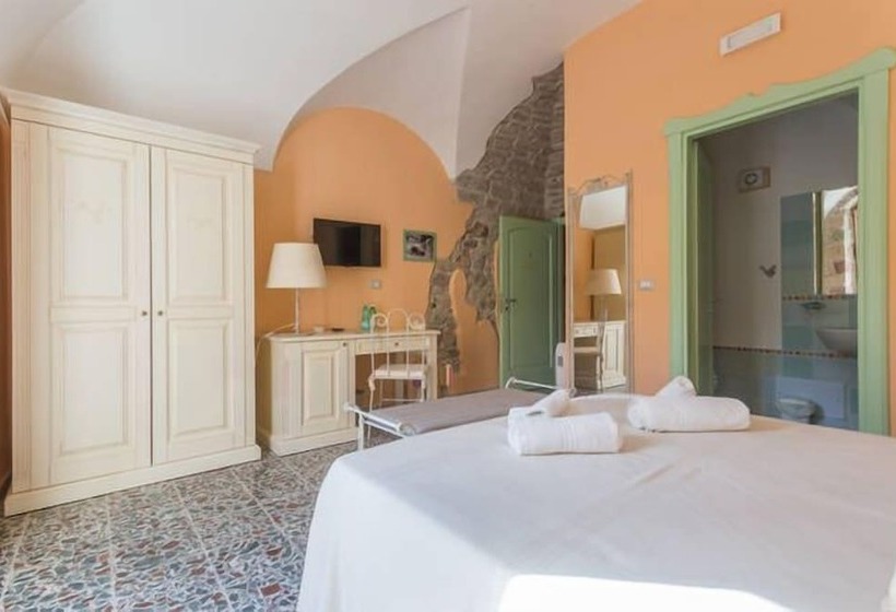 بنسيون Madalen Guest House