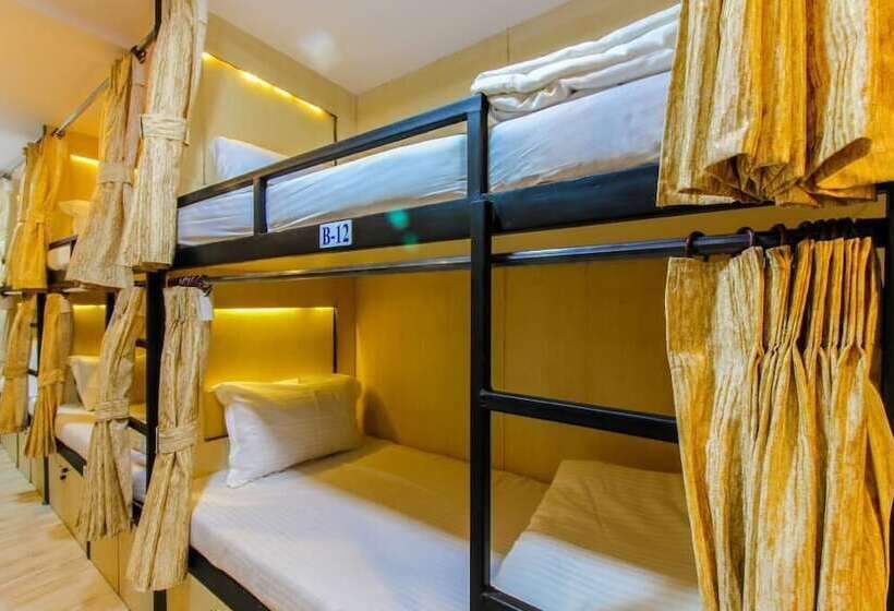 Seven Hills Dormitory   Hostel