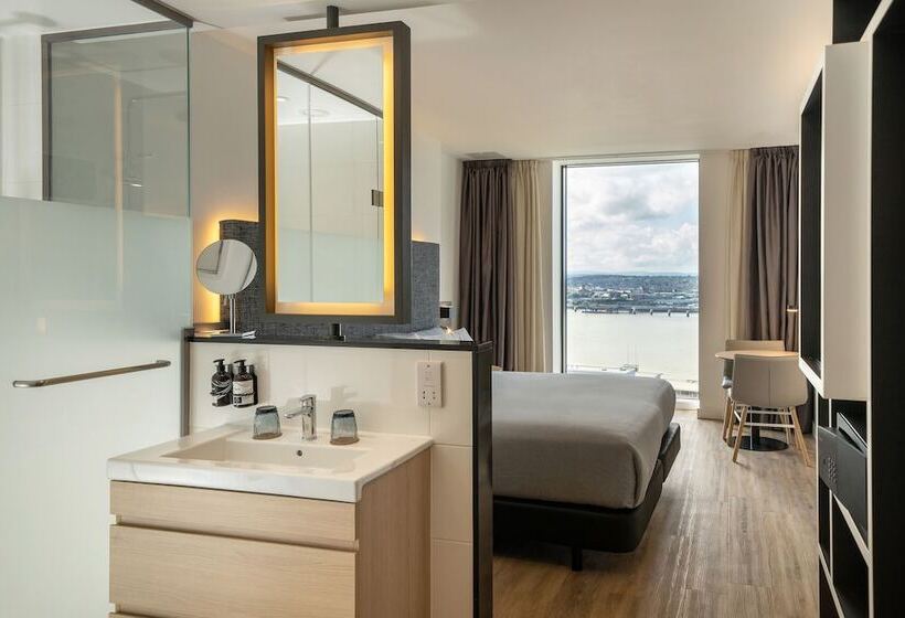 בית מלון כפרי Innside By Meliá Liverpool