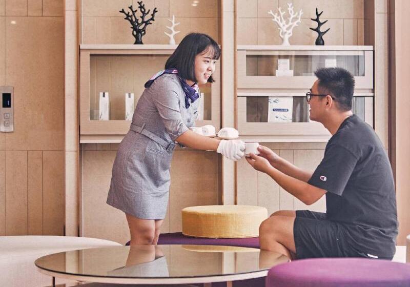 Lavande Hotel Ningbo Railway Station North Square