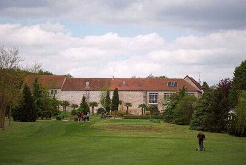 ホテル Abbaye Du Golf De Lesigny