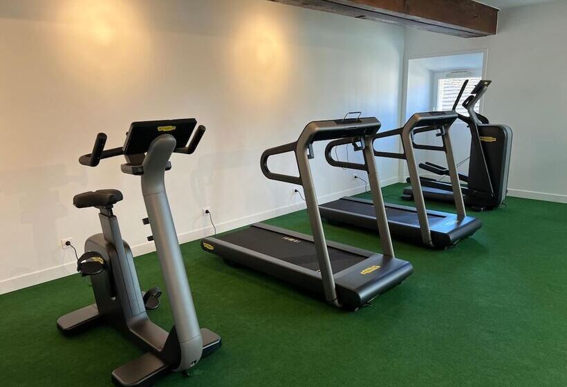 ホテル Abbaye Du Golf De Lesigny