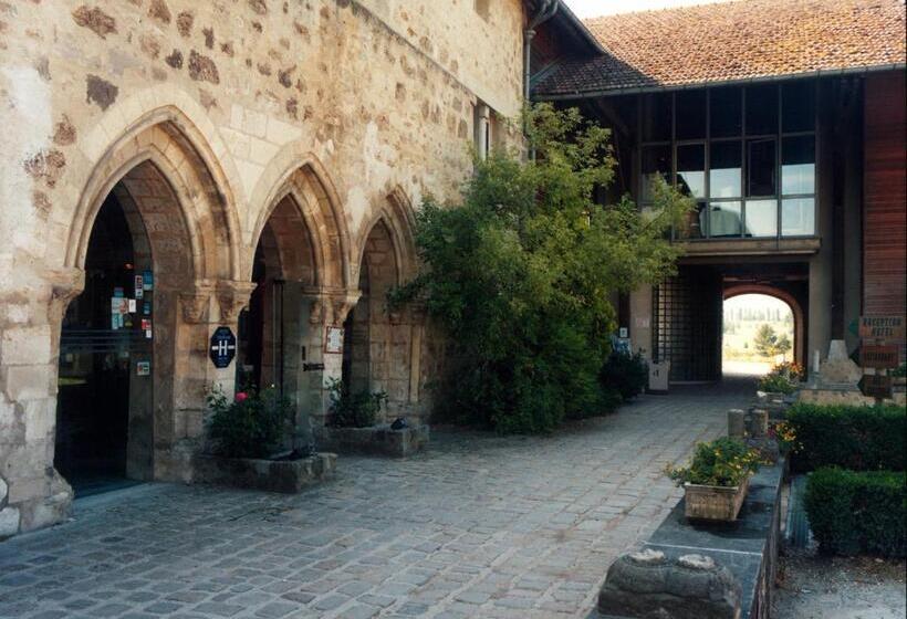 ホテル Abbaye Du Golf De Lesigny