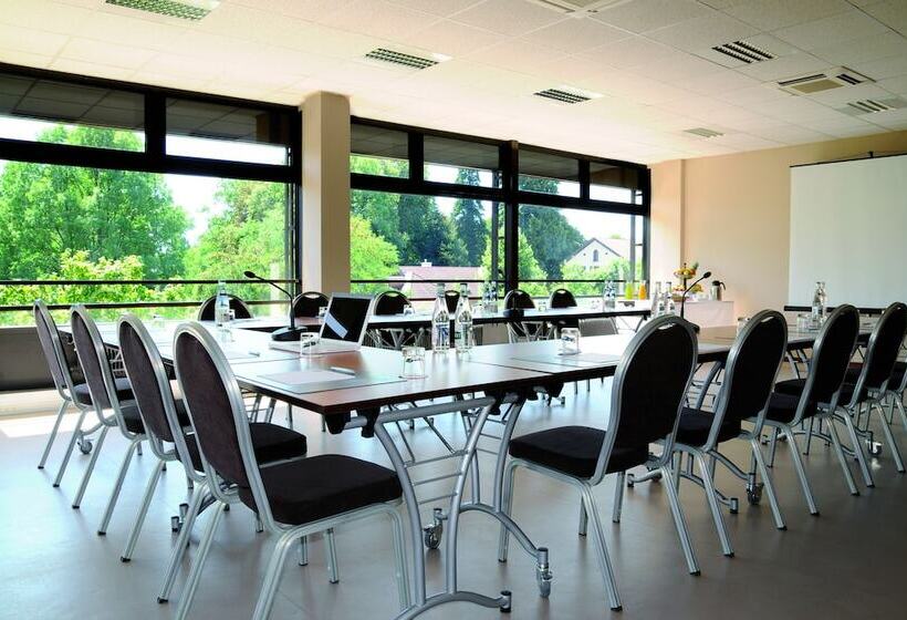 فندق Archamps Porte Sud De Geneve