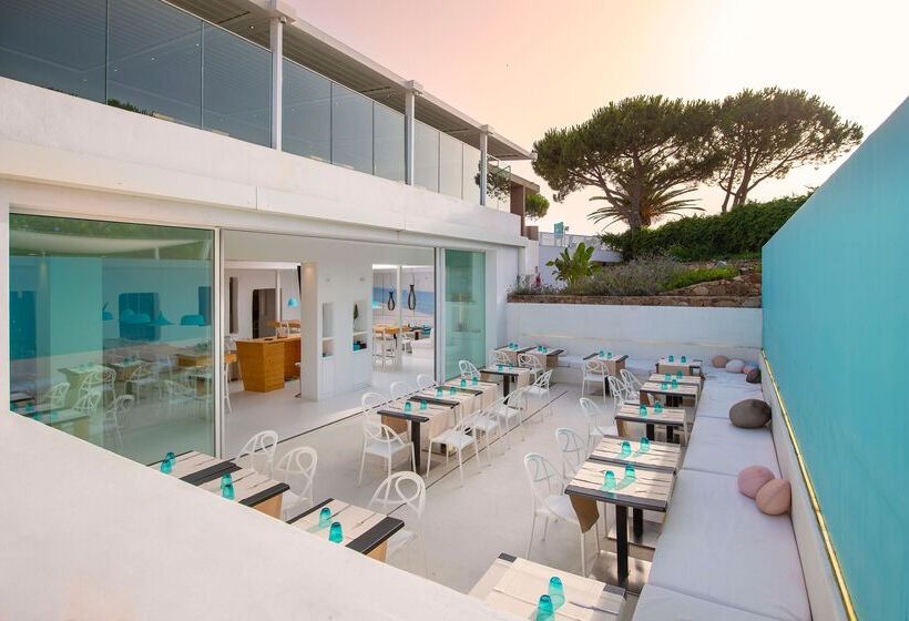 Отель Baia Di Chia Resort Sardinia, Curio Collection By Hilton
