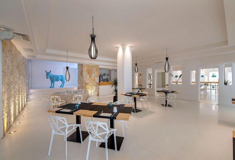 בית מלון כפרי Baia Di Chia Resort Sardinia, Curio Collection By Hilton