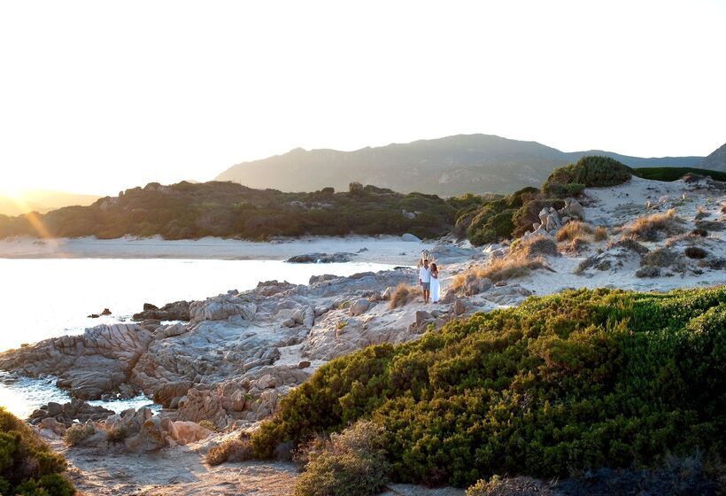 Отель Baia Di Chia Resort Sardinia, Curio Collection By Hilton