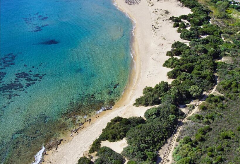 Отель Baia Di Chia Resort Sardinia, Curio Collection By Hilton