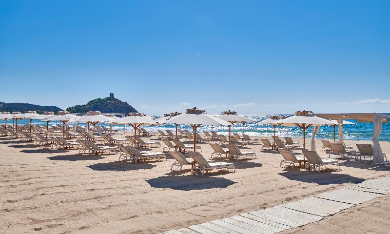 Отель Baia Di Chia Resort Sardinia, Curio Collection By Hilton