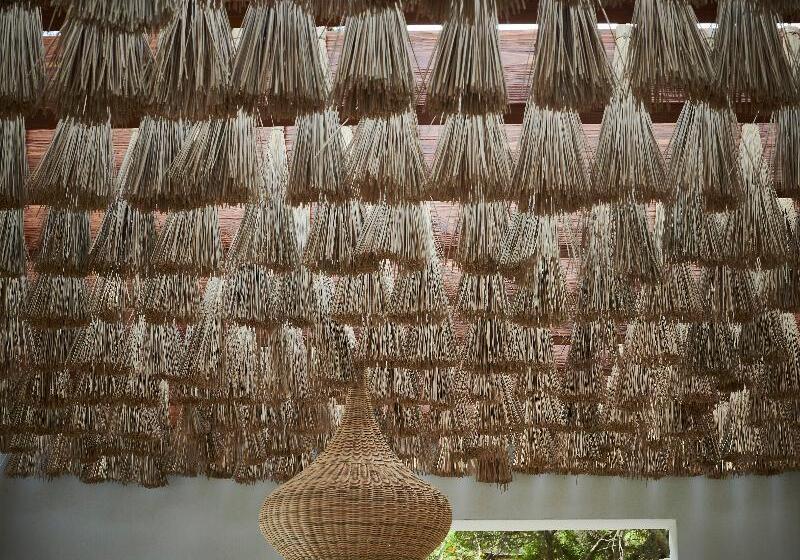 בית מלון כפרי Baia Di Chia Resort Sardinia, Curio Collection By Hilton