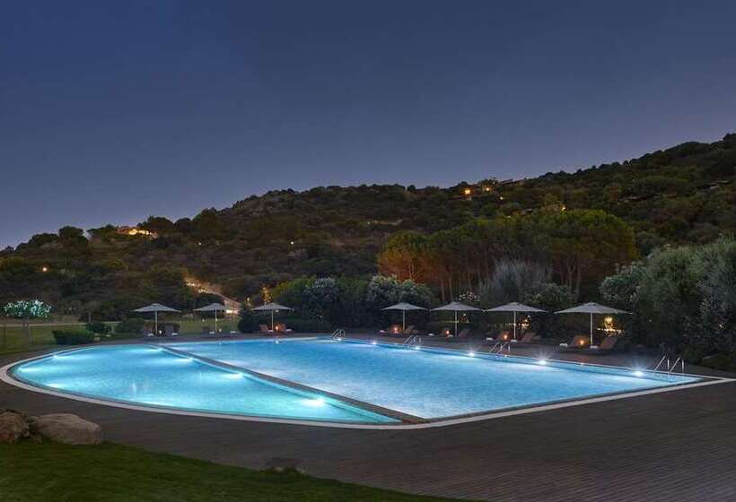 בית מלון כפרי Baia Di Chia Resort Sardinia, Curio Collection By Hilton