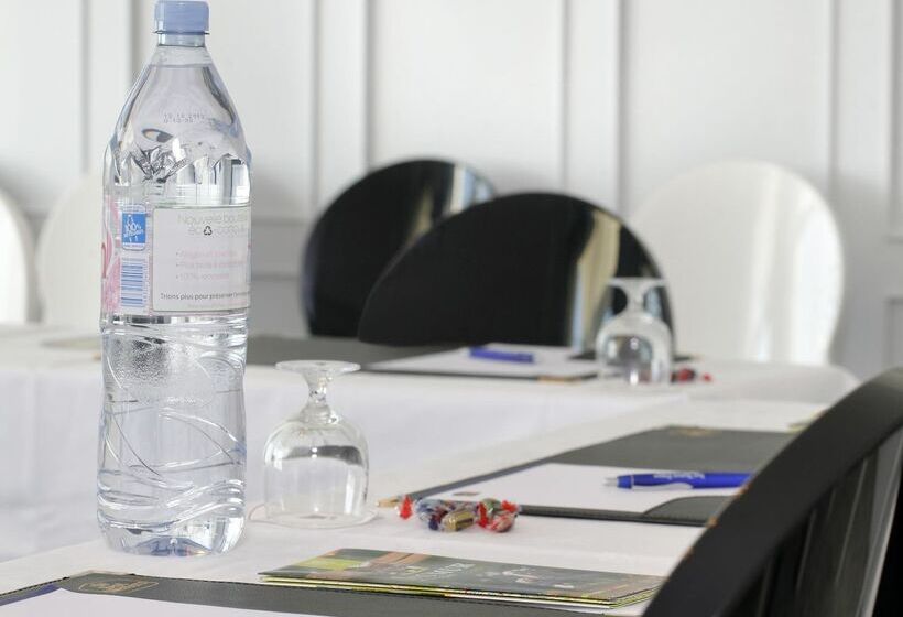 هتل Best Western Adagio Saumur