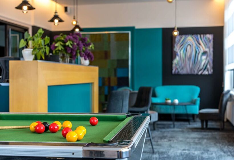 هتل Best Western Adagio Saumur