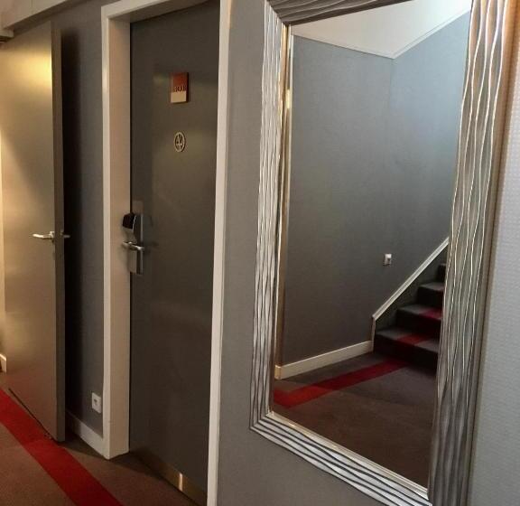 هتل Best Western Adagio Saumur