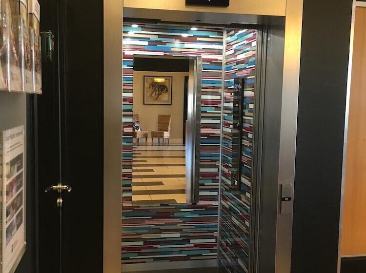 هتل Best Western Adagio Saumur