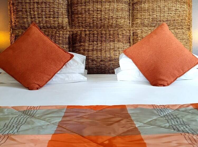 هتل Best Western Adagio Saumur