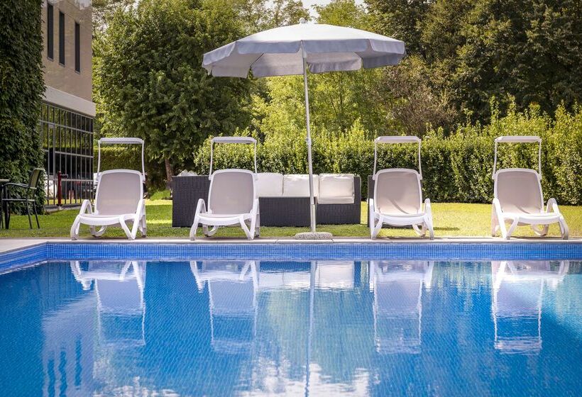 فندق Best Western Cavalieri Della Corona