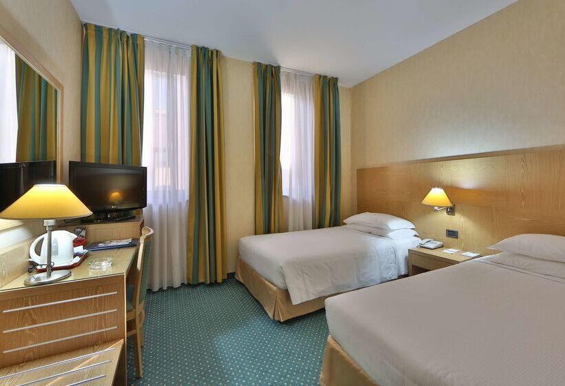 فندق Best Western Cavalieri Della Corona