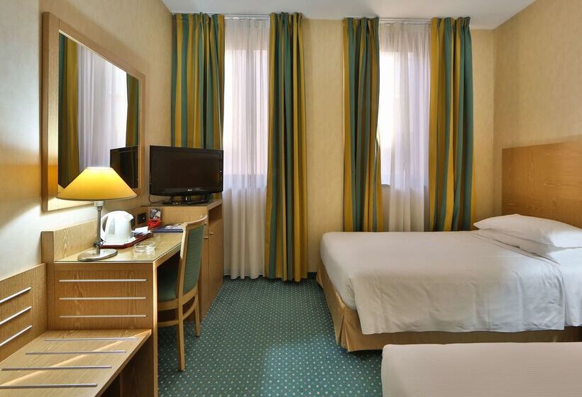 فندق Best Western Cavalieri Della Corona