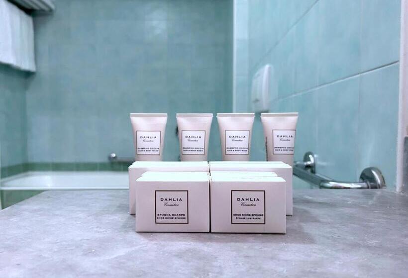 فندق Best Western Cavalieri Della Corona