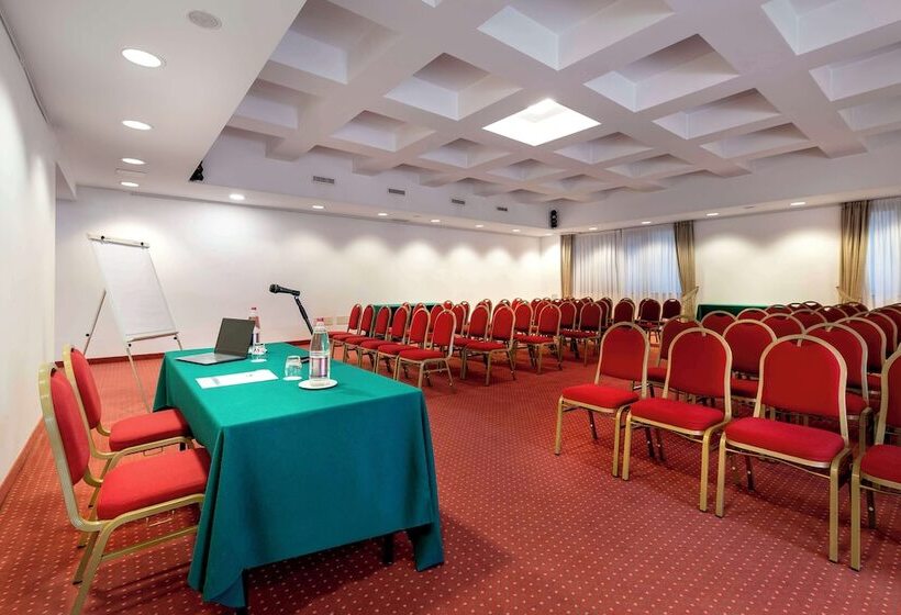 فندق Best Western Cavalieri Della Corona