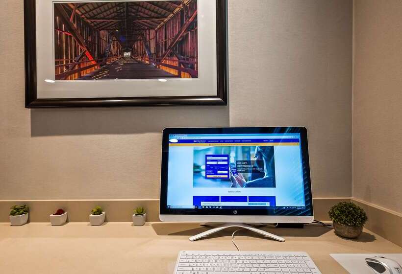 בית מלון כפרי Best Western Paradise