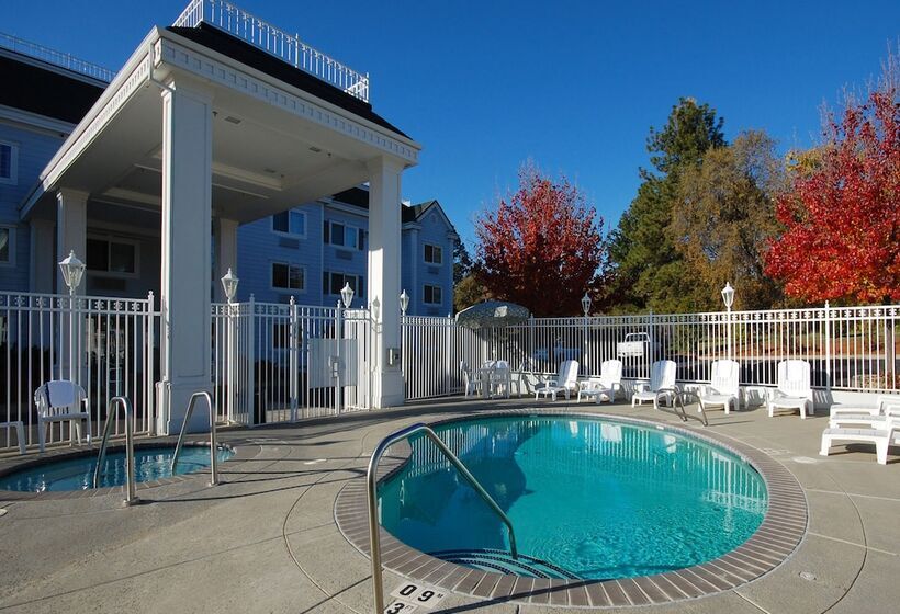 בית מלון כפרי Best Western Paradise