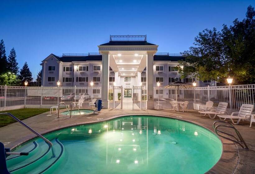 בית מלון כפרי Best Western Paradise