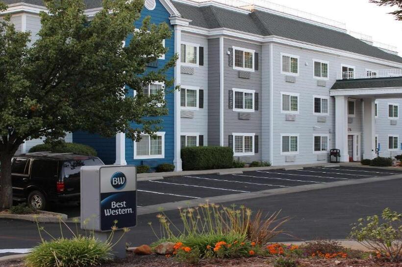 בית מלון כפרי Best Western Paradise