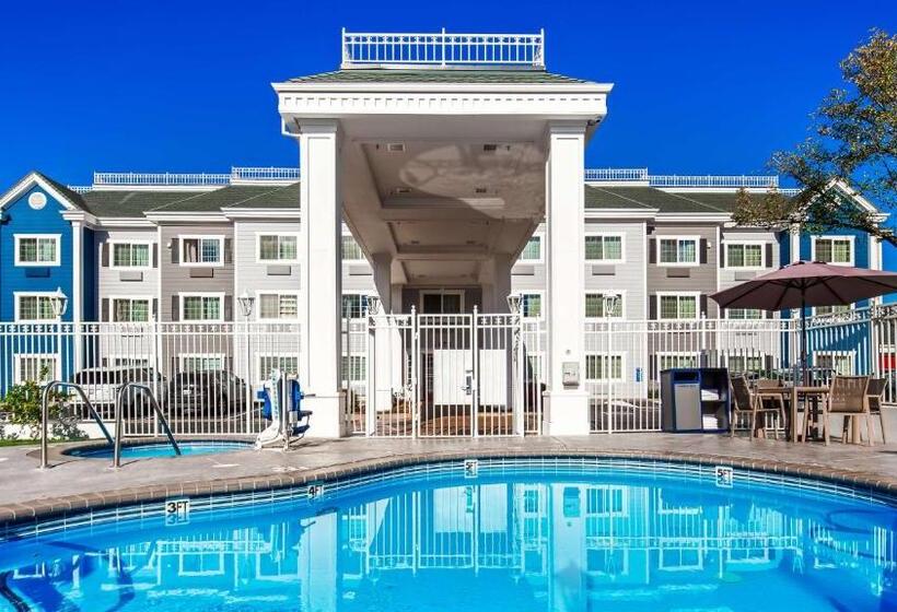 בית מלון כפרי Best Western Paradise