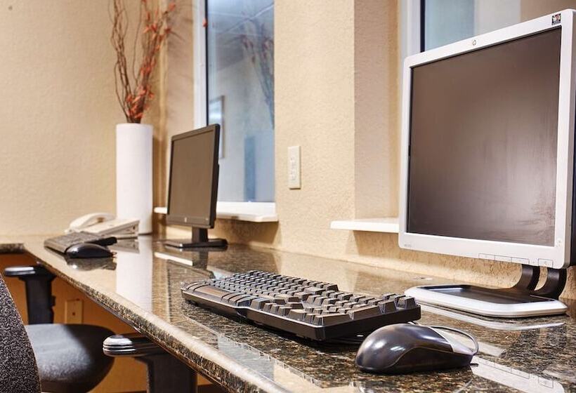 فندق Best Western Plus Waco North