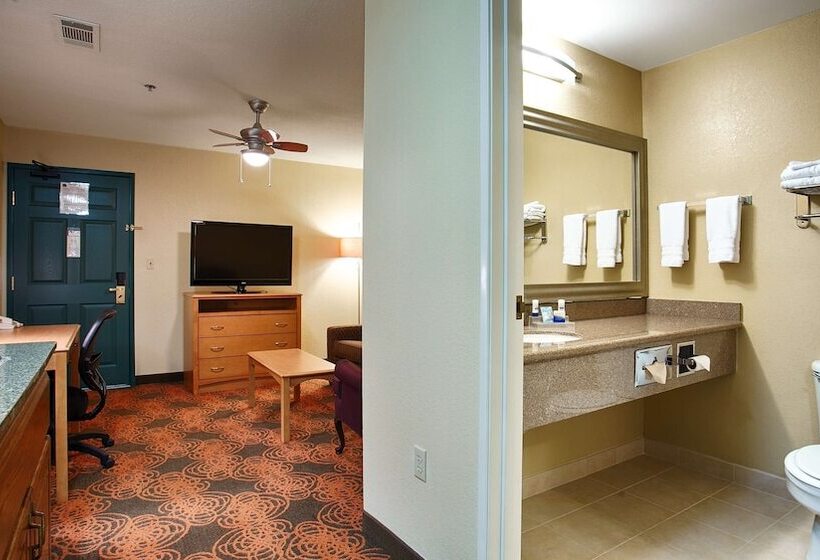 فندق Best Western Plus Waco North