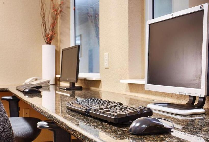 فندق Best Western Plus Waco North