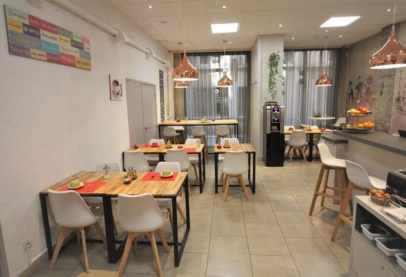 هتل Best Western Lyon Saint Antoine