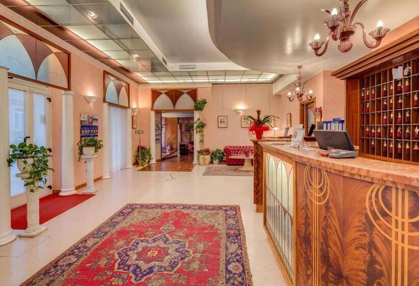 ホテル San Giusto