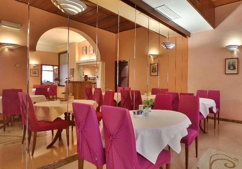 ホテル San Giusto